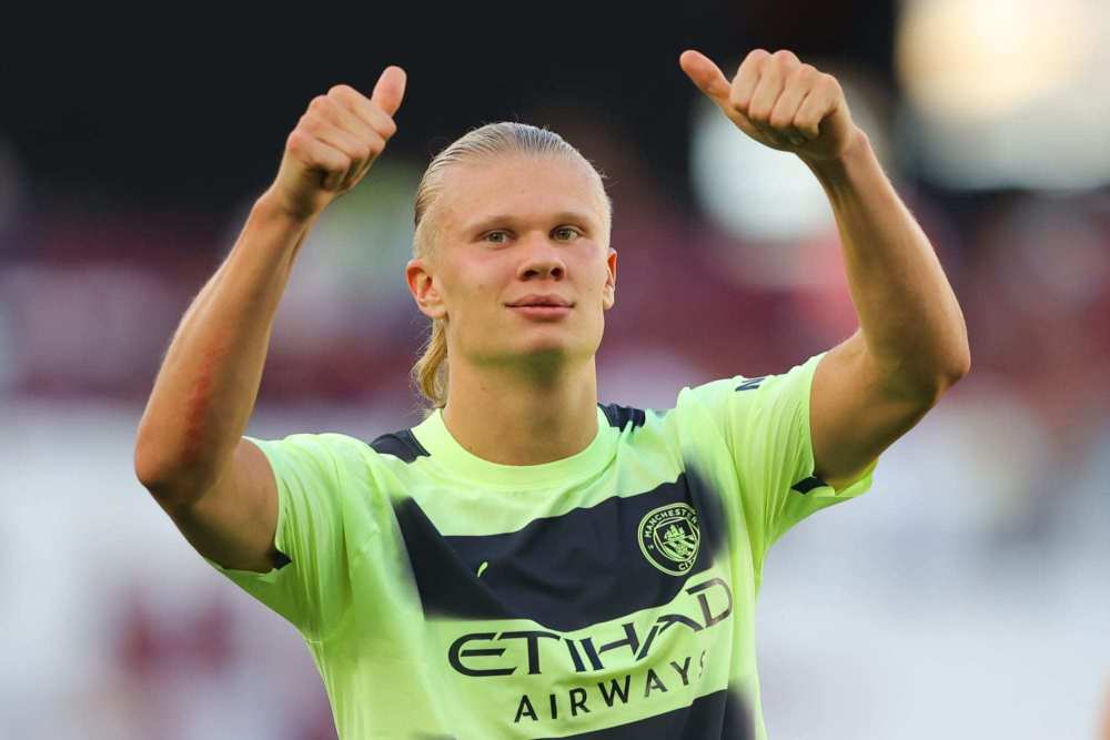 标志性长传制导，阿诺德送出西甲生涯首个助攻（招牌长传精准制导，阿诺德完成西甲生涯首助）