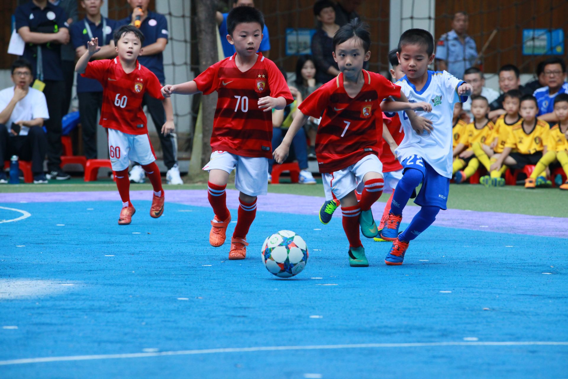 莫雷托：那不勒斯想在冬窗从罗马引进洛伦佐-佩莱格里尼（莫雷托：那不勒斯今冬欲从罗马签下洛伦佐·佩莱格里尼）