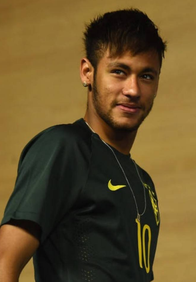 都体：道格拉斯-路易斯受伤下场，让他符合买断条款更加困难（都体：道格拉斯-路易斯伤退，满足买断条款的难度上升）