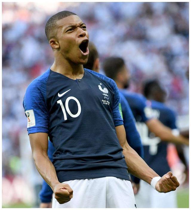 76人vs步行者首发：恩比德PK西卡，昆顿·杰克逊复出（76人战步行者首发：恩比德对位西亚卡姆，昆顿-杰克逊复出）