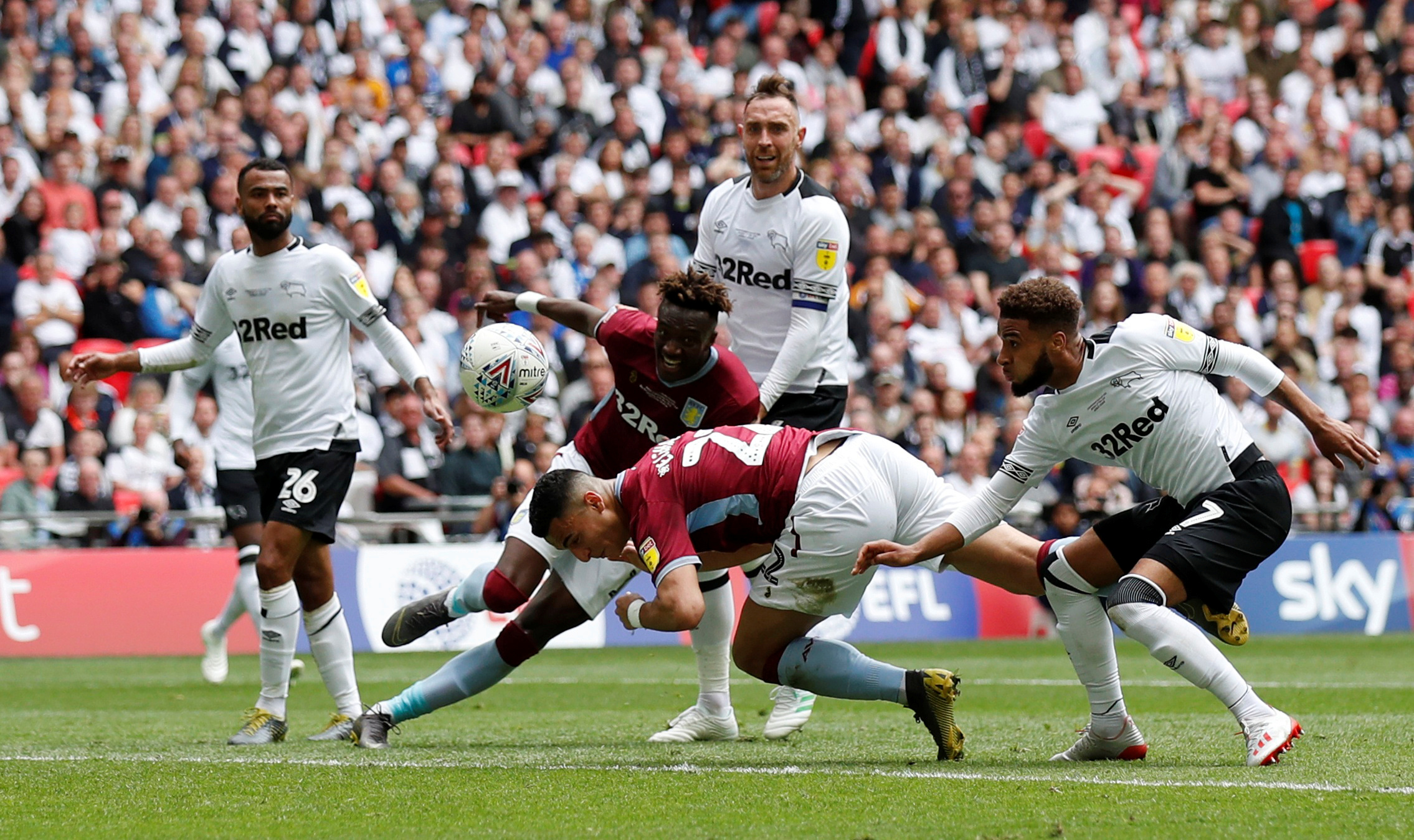 世体：比利时专家乐观看待亚马尔耻骨炎，认为巴萨治疗很及时（世体：比利时专家看好亚马尔耻骨炎康复，称巴萨治疗及时到位）